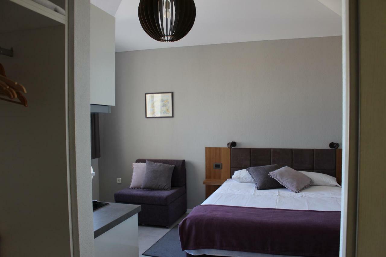 Apartments Lianto ตราสนิสเซ ภายนอก รูปภาพ
